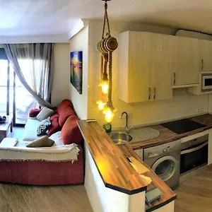  Apartamento Coqueto En Puerto Marina Con Piscina España